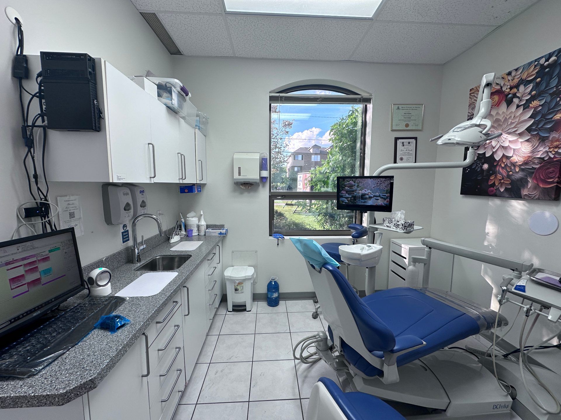 Modern dental treatment room